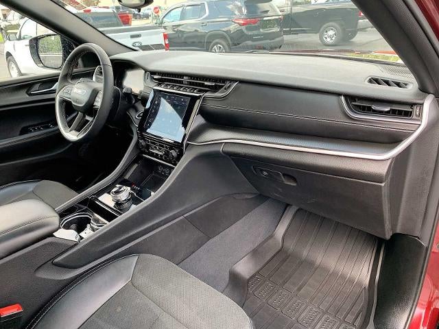 2023 Jeep Grand Cherokee L Laredo 4x4