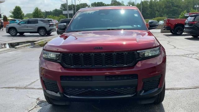 2023 Jeep Grand Cherokee L Laredo 4x4
