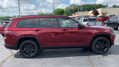2023 Jeep Grand Cherokee L Laredo 4x4