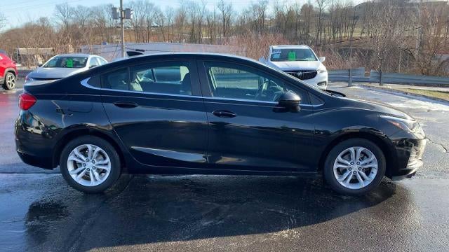 2019 Chevrolet Cruze Sedan LT