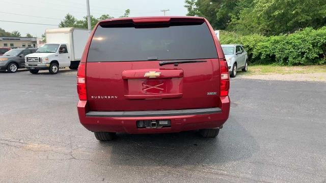 2011 Chevrolet Suburban 4WD 1500 LT