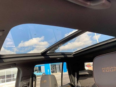 2022 Chevrolet Tahoe 4WD High Country