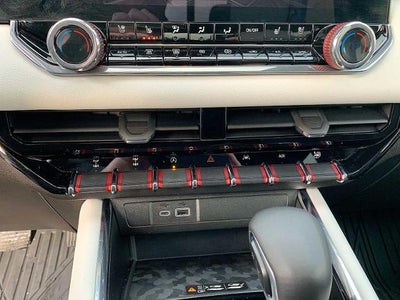 2024 GMC Canyon Crew Cab Short Box 4-Wheel Drive AT4X