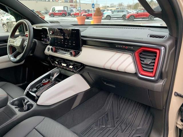 2024 GMC Canyon Crew Cab Short Box 4-Wheel Drive AT4X