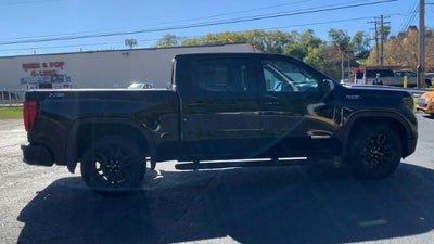 2023 GMC Sierra 1500 Crew Cab Short Box 4-Wheel Drive Elevation 3SB