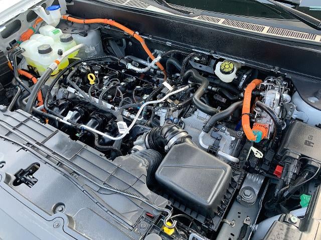 2025 Ford Maverick XL AWD SuperCrew