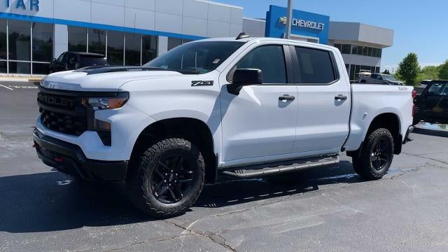 2024 Chevrolet Silverado 1500 Crew Cab Short Box 4-Wheel Drive Custom Trail Boss