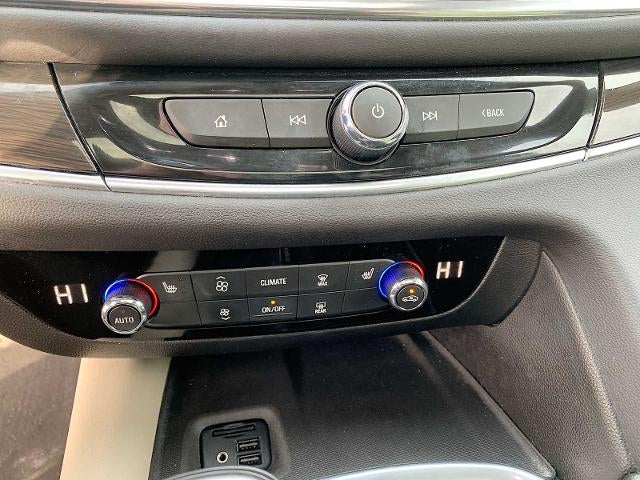 2021 Buick Enclave Essence AWD