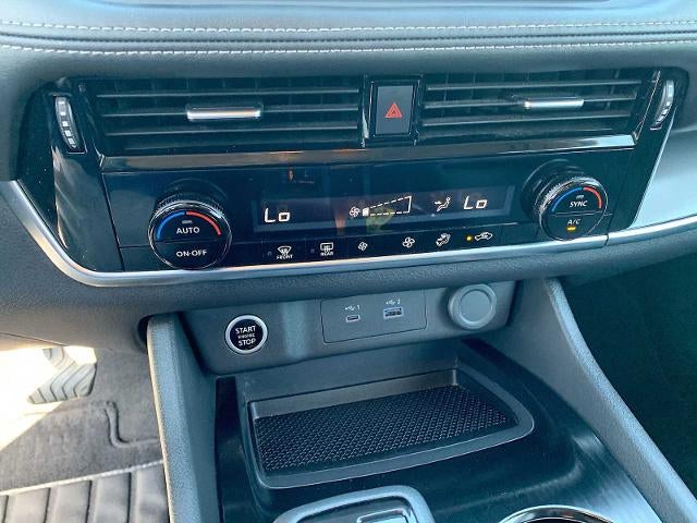 2022 Nissan Rogue AWD SV