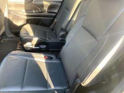 2017 Toyota Highlander Limited V6 AWD (Natl)