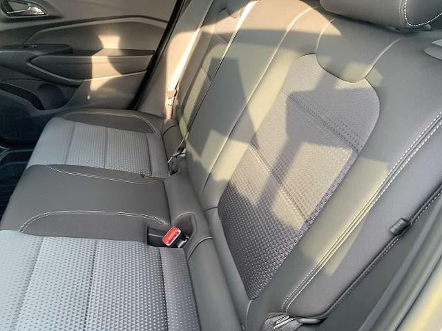 2025 Chevrolet Trax FWD 4dr LT