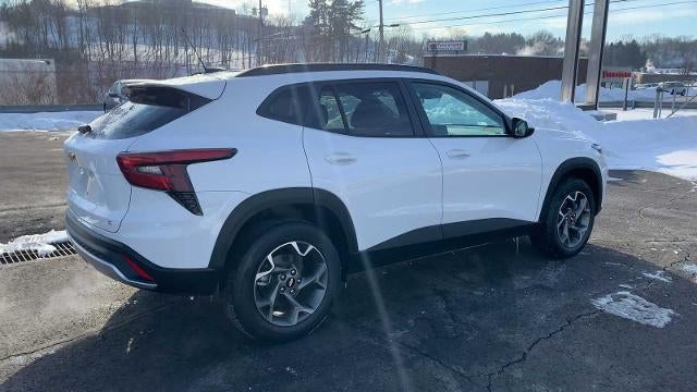 2025 Chevrolet Trax FWD 4dr LT