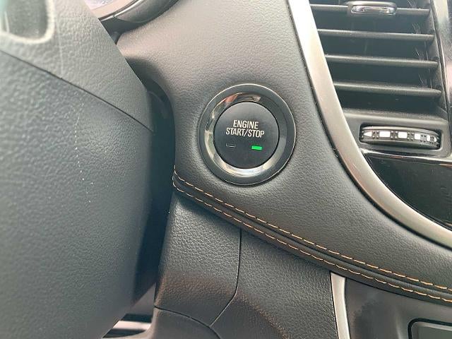 2022 Chevrolet Trax LT AWD Midnight Edition