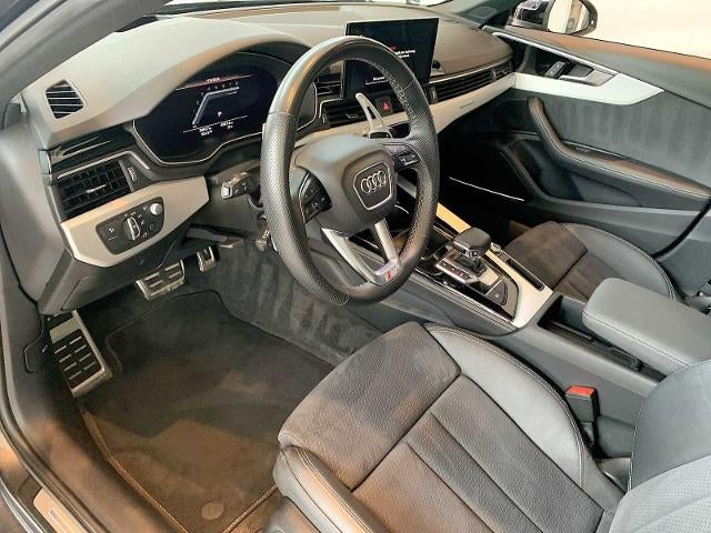 2022 Audi A4 S line Prestige 45 TFSI quattro