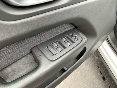 2023 Volvo XC60 B5 AWD Core