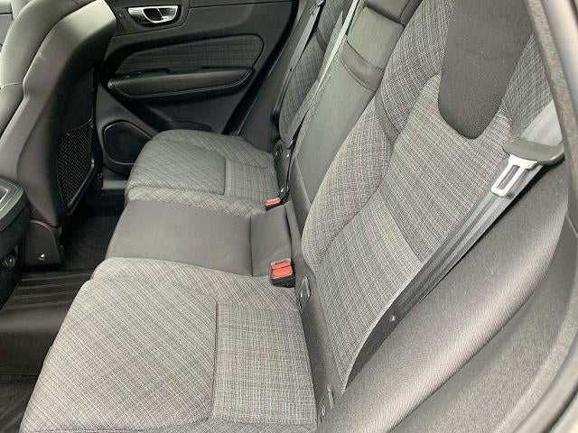 2023 Volvo XC60 B5 AWD Core